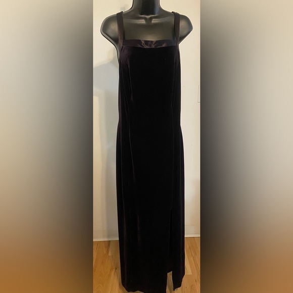 👗➕CDC Caren Desire’e Company Velvet Criss-Cross Back Maxi Dress. Sz 14 - Picture 1 of 10